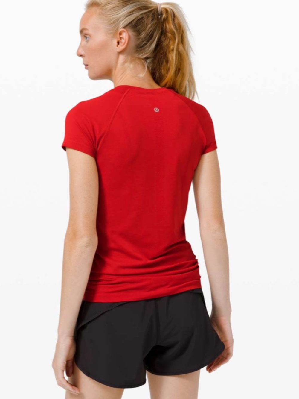 Lululemon Swiftly Tech Short Sleeve 2.0 Dark Red - Picture 2 of 5